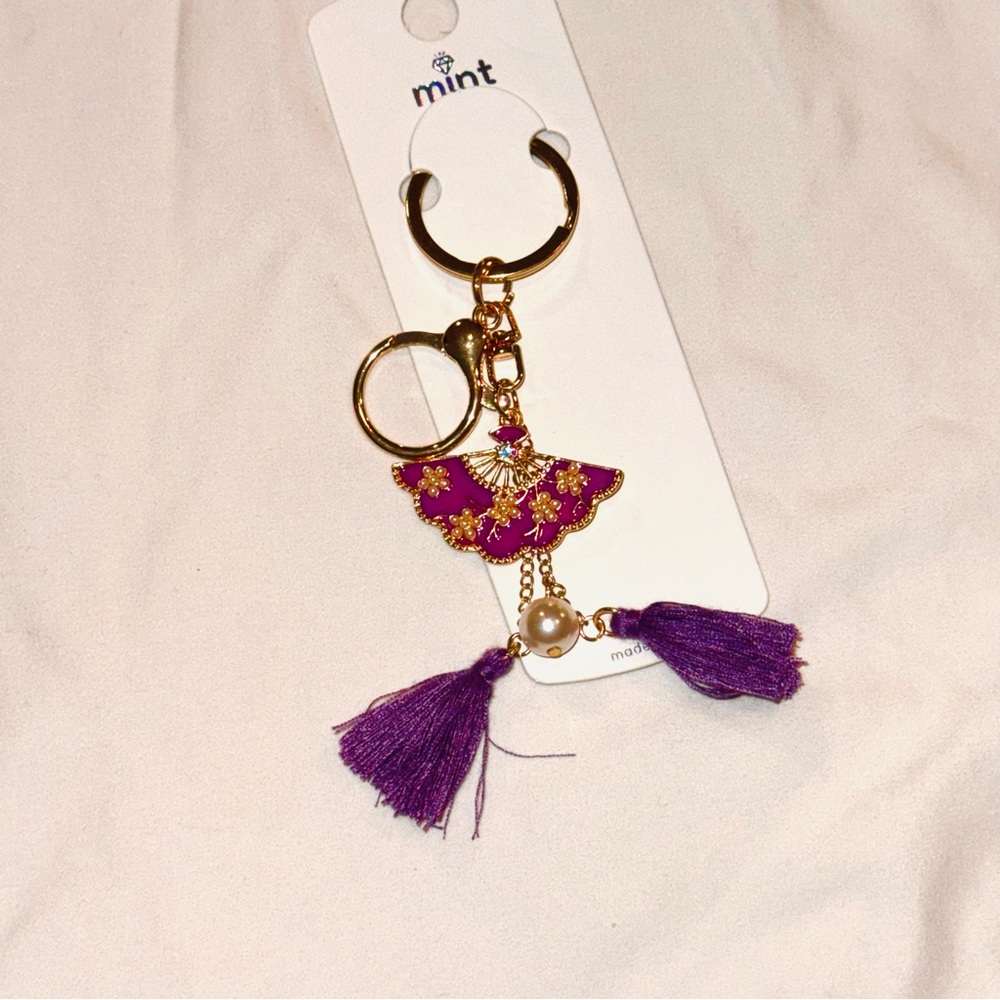 BAG CHARM 🌸 NWT | Floral Fan & Silk Tassel Handbag Charm 🌸 Purple